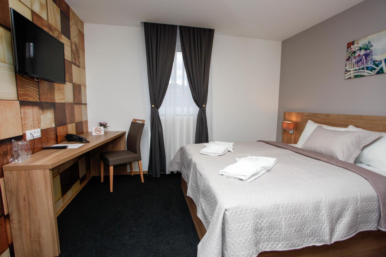 Hotel Kakanj Ngoại thất bức ảnh